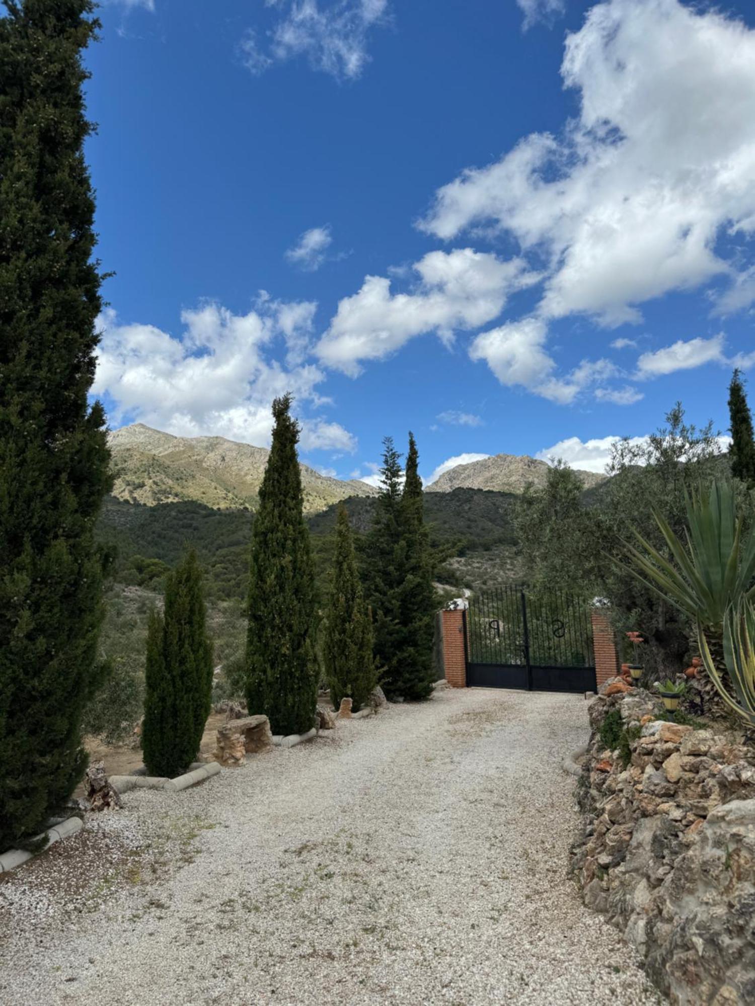 El Pedregal - Parque Sierra De Nieves *